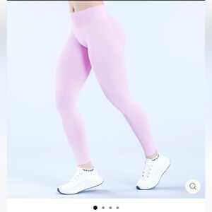 DFYNE white leggings